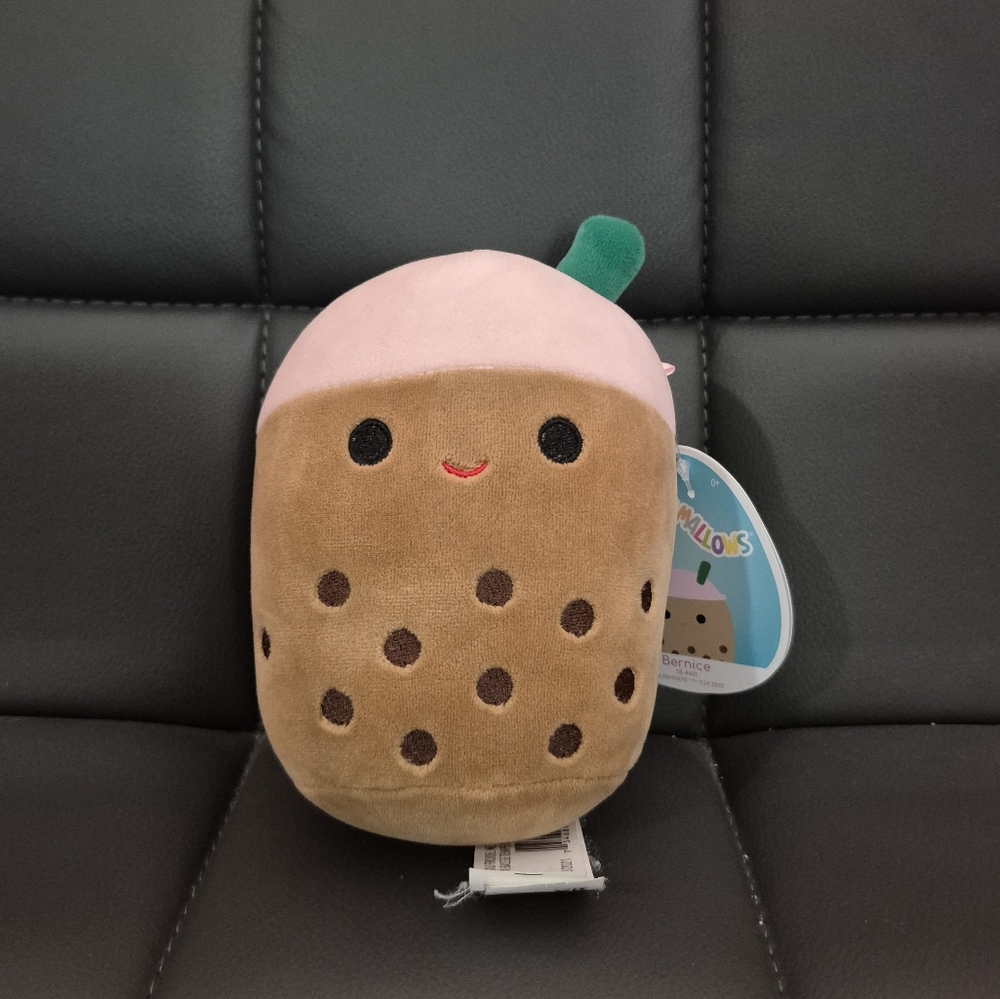 NWT 5" Squishmallows Bernice